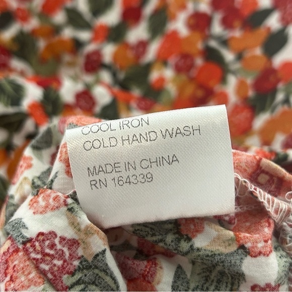 MVN The Label Fruit Print Crop Top - Picture 13 of 15